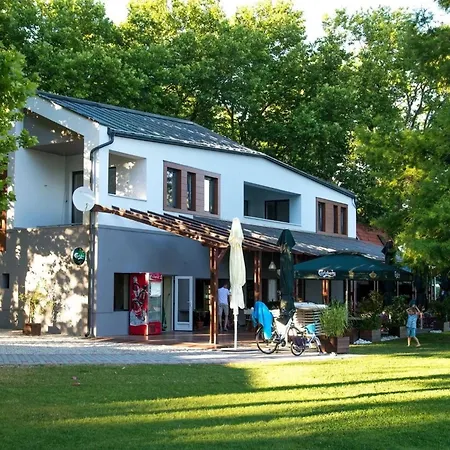 Mango 2 Apartment